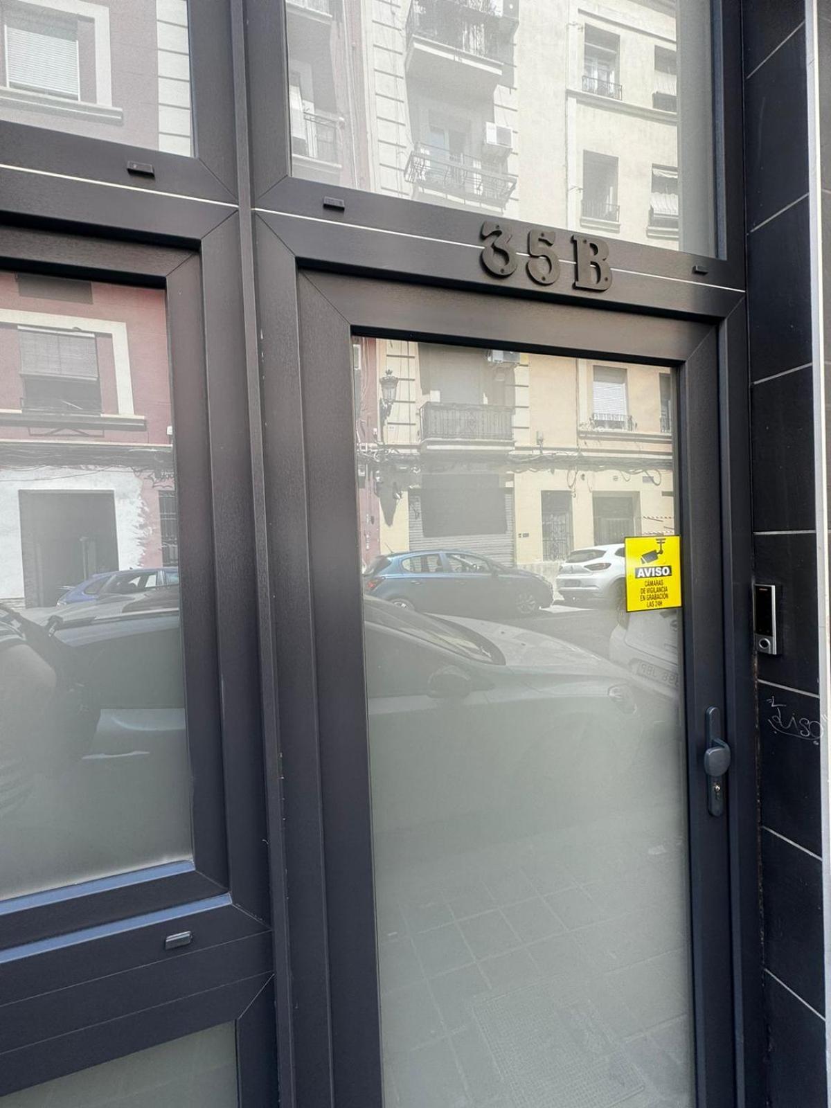 Oriola 35 Apartman Valencia Kültér fotó